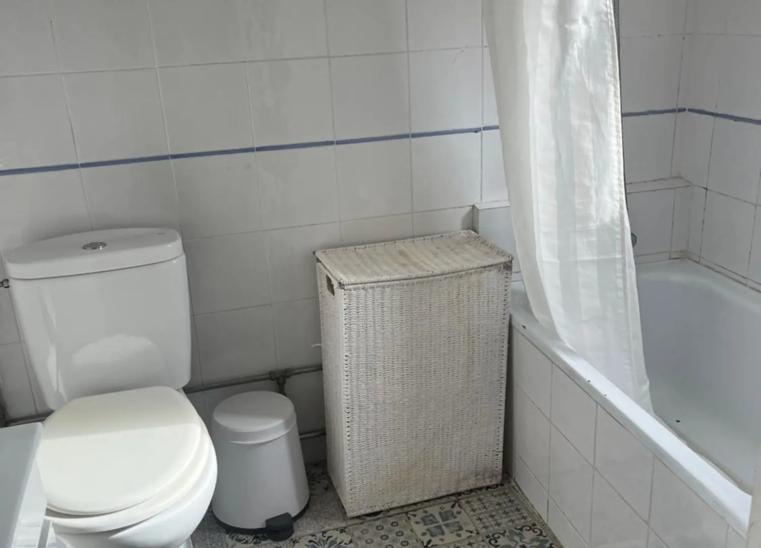 Apt With Balcony Near Rossio Lisbon